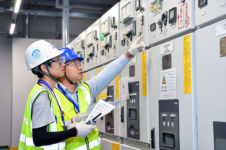 廣州富士康超視堺(康寧項(xiàng)目)電氣安裝工程32X1600KVA高壓配電工程